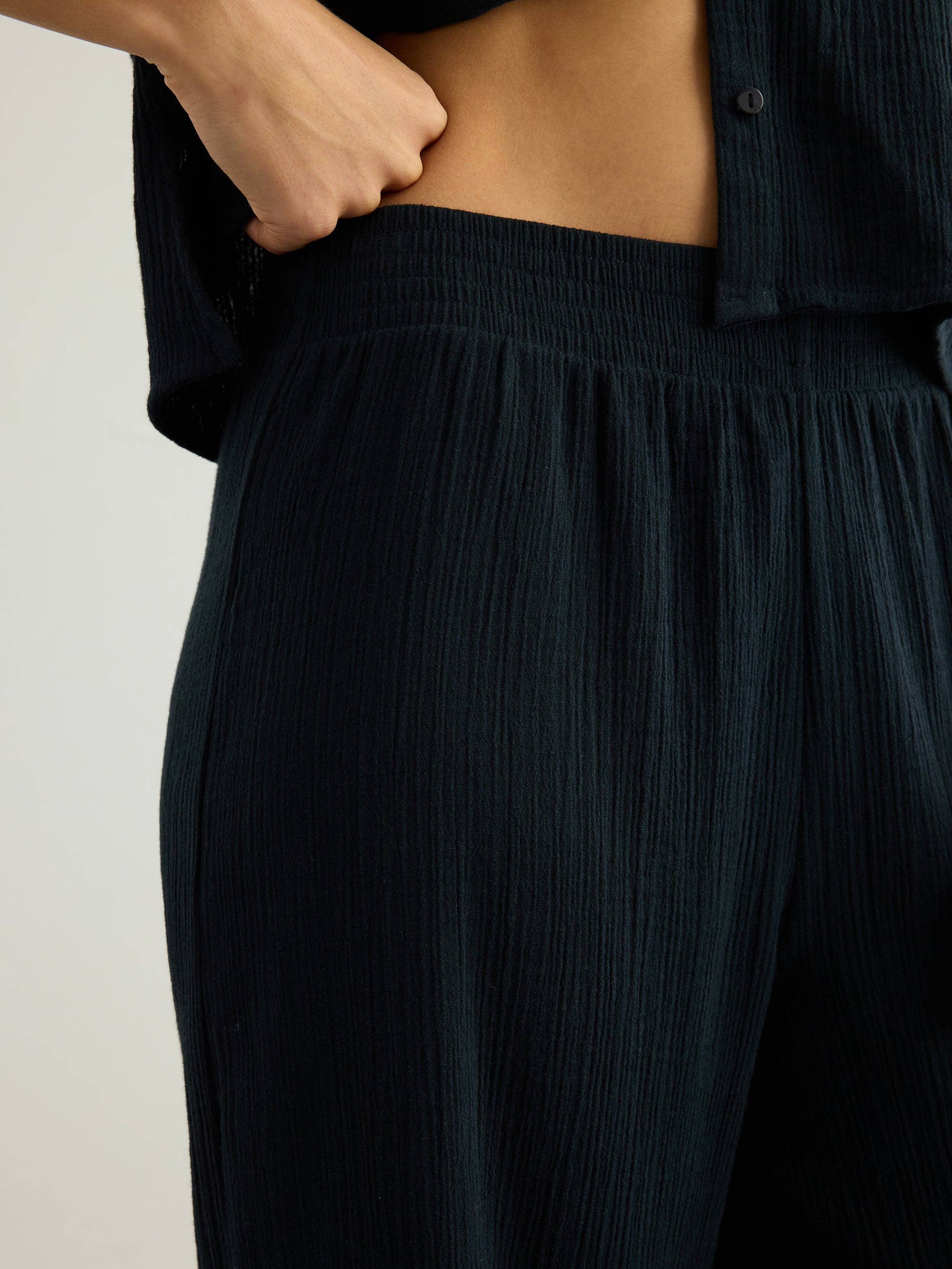 Aura Palazzo Pants - Black: Black / S-M